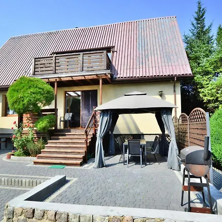 Будинок відпочинку Large, Comfortable With A Terrace *