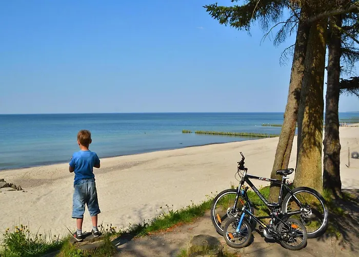 Будинок відпочинку Large, Comfortable With A Terrace *